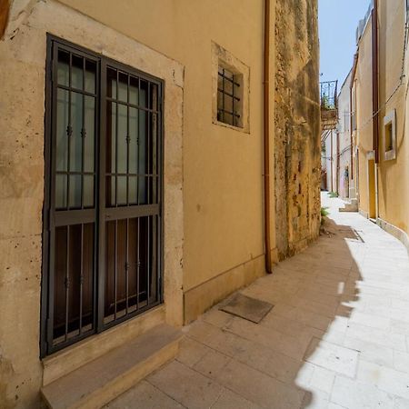 Casa Borbonica Cozy Apartment In Ortigia Ground Floor Syracuse Exterior foto