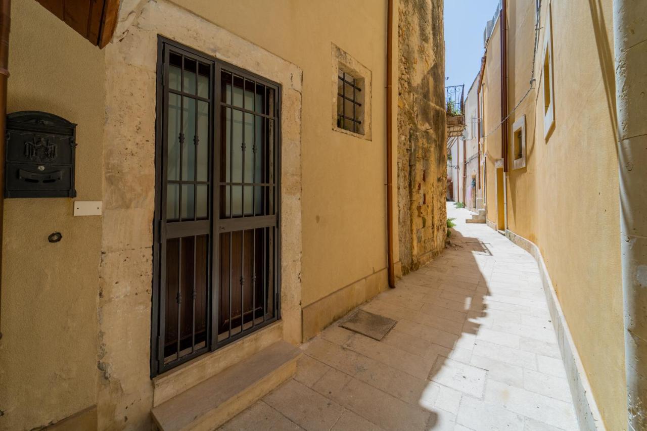 Casa Borbonica Cozy Apartment In Ortigia Ground Floor Syracuse Exterior foto